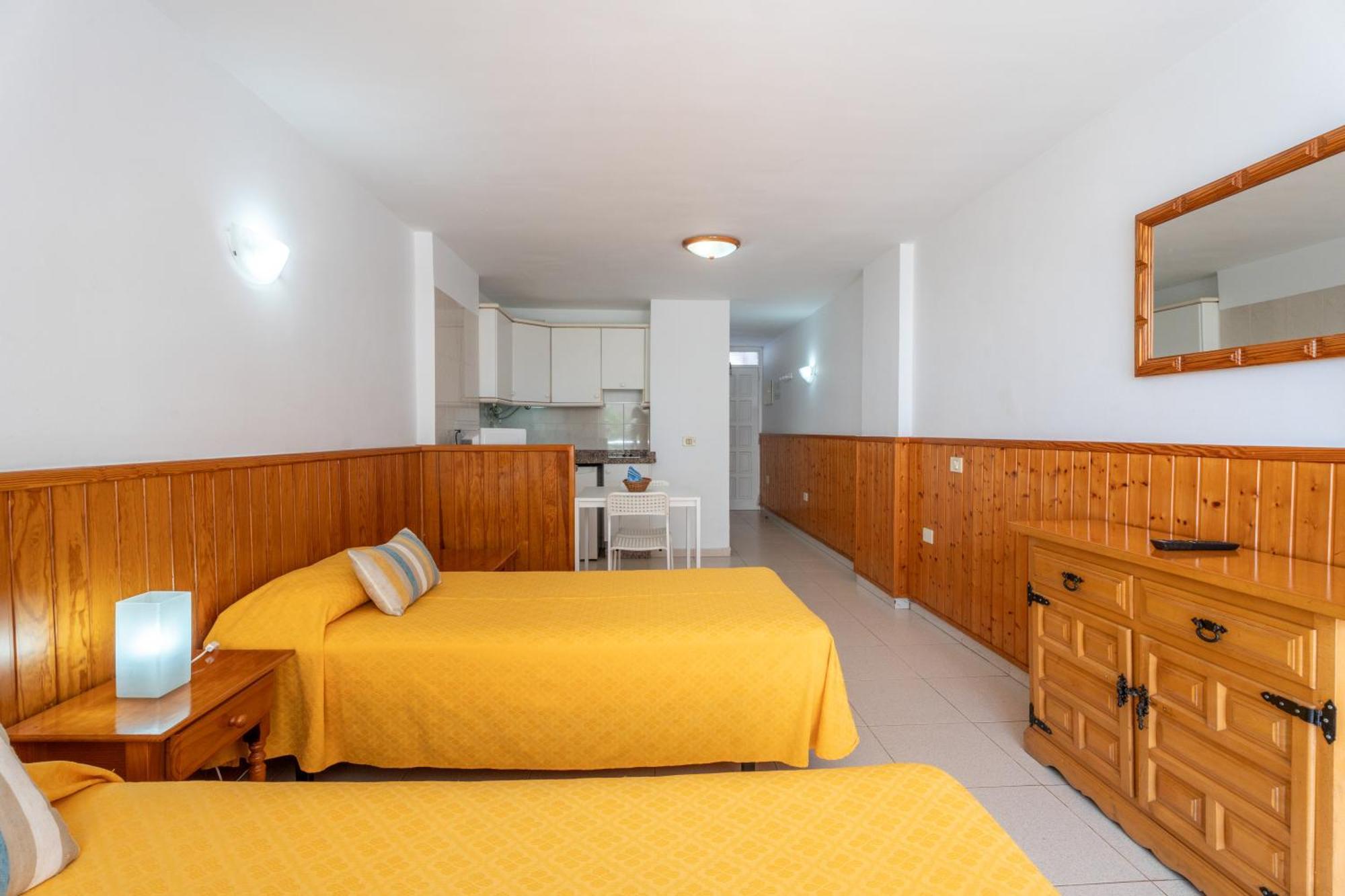 Apartamentos Borinquen Playa de las Americas  Luaran gambar